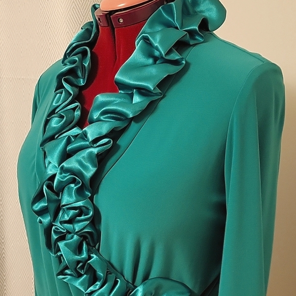 Joseph Ribkoff Emerald Green Dressy Shirt - Picture 3 of 10